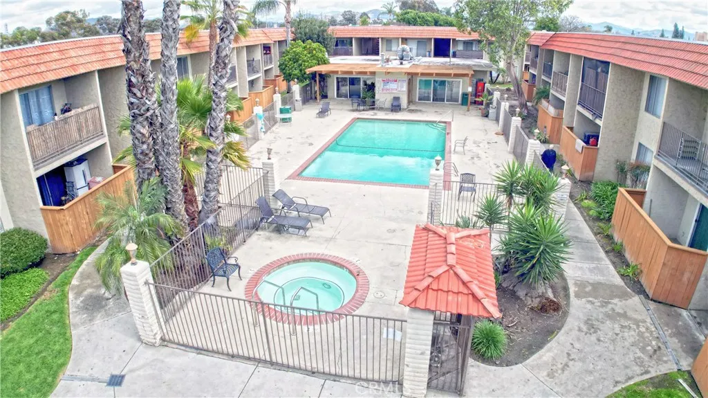https://cdn.realtyfeed.com/cdn/127/306383828/5b5de89da98af5d140ff24ccf3a4b874.webp
