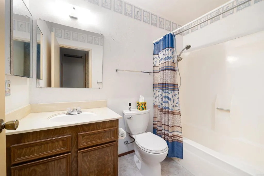 https://cdn.realtyfeed.com/cdn/127/306384068/949f78417e9c8aedaca63508577518a6.webp