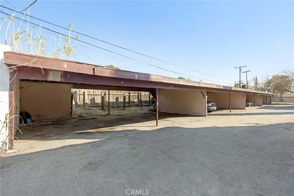 1721 N Fairfax Drive, San Bernardino, Ca 92404 - Photo 5 of 14, San Bernardino, CA