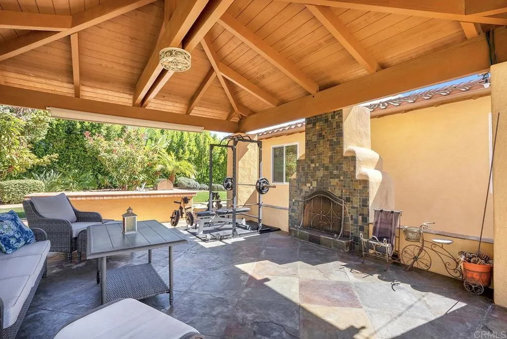 https://cdn.realtyfeed.com/cdn/127/306384723/1f50dde9bf632970256dba93dda2db2d.webp