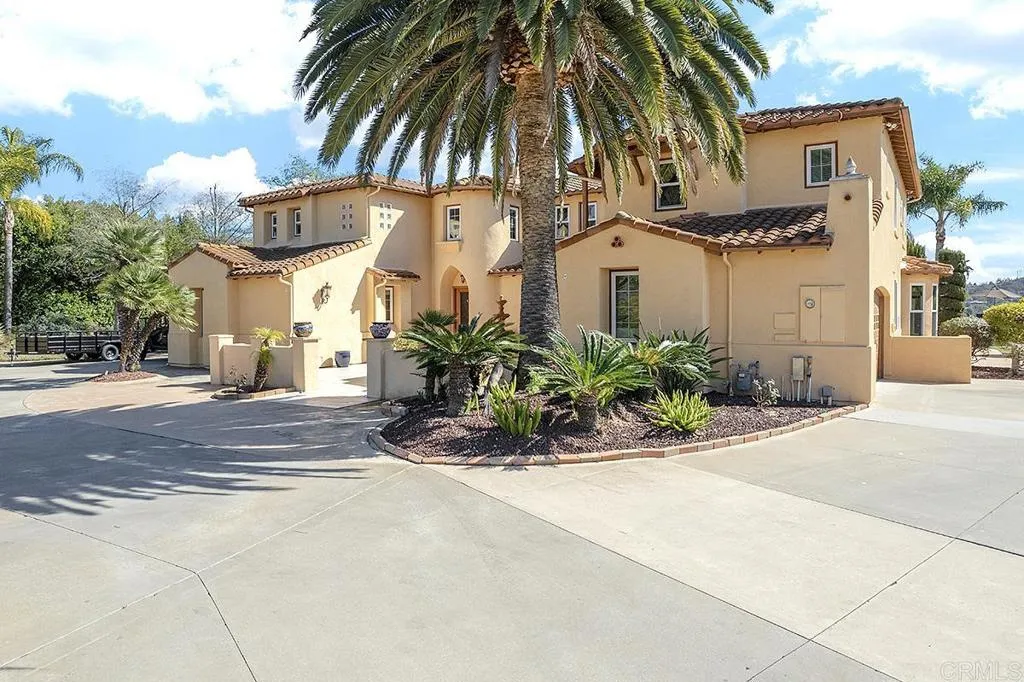 https://cdn.realtyfeed.com/cdn/127/306384723/351e808827e1cad41e9f8c086a0bacb0.webp