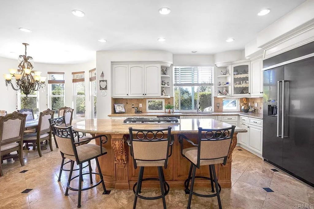 https://cdn.realtyfeed.com/cdn/127/306384723/5f77d53d7b3e907a8c4fdb51c8290e18.webp