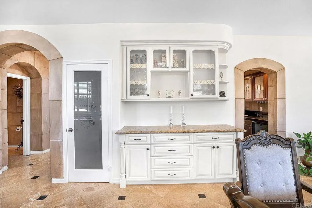 https://cdn.realtyfeed.com/cdn/127/306384723/93374cc2a09472aa67b75ad0d0e33632.webp