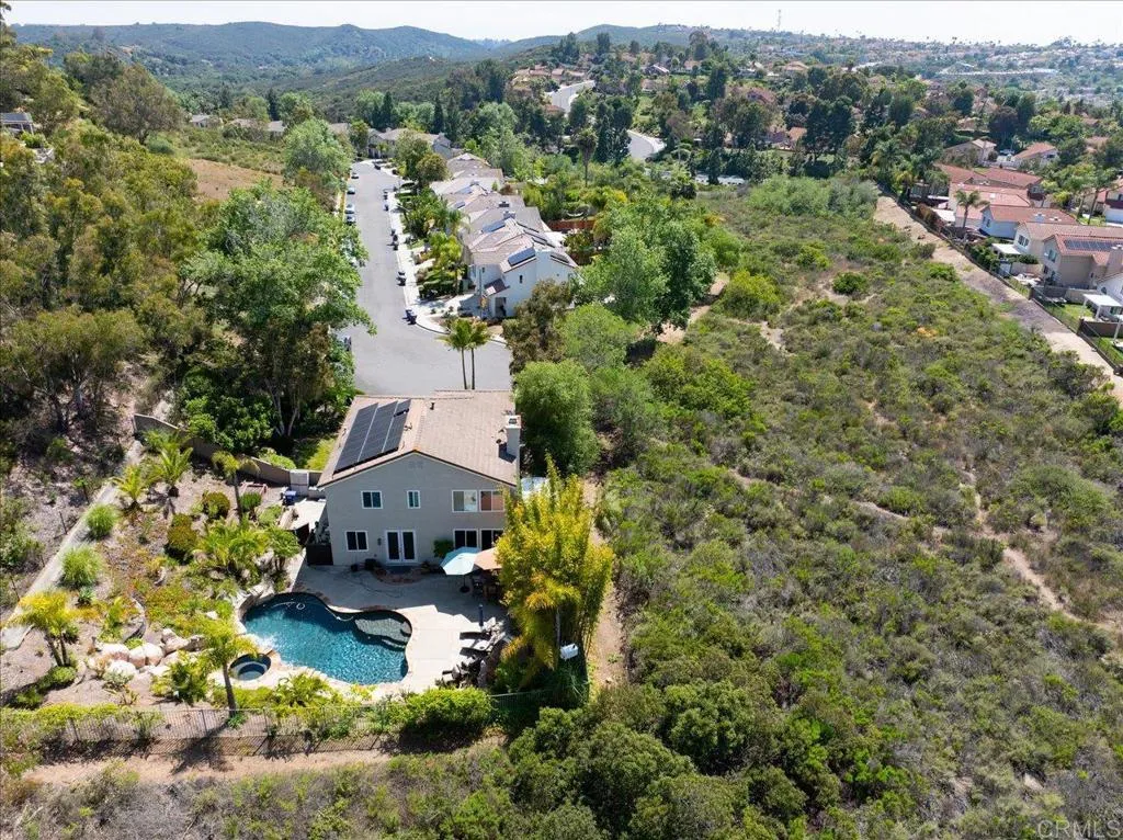 https://cdn.realtyfeed.com/cdn/127/306384742/4b0523e3d068edd07624ee2011ea8795.webp