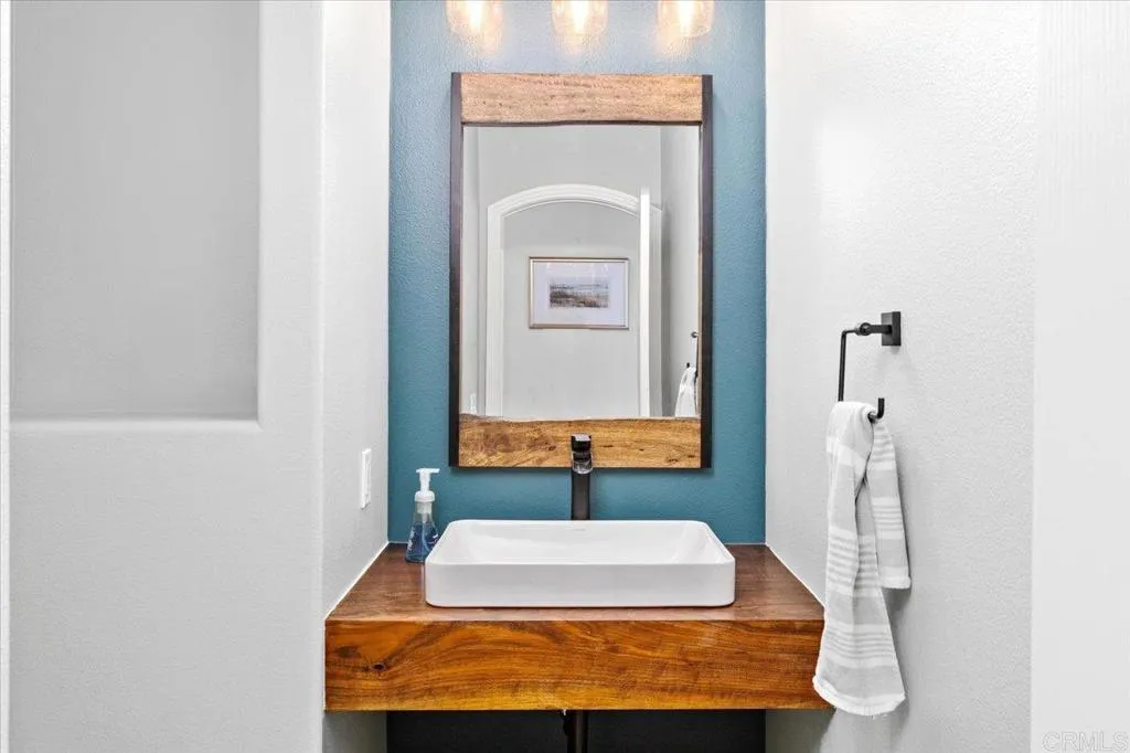 https://cdn.realtyfeed.com/cdn/127/306384742/60f8608d03e7d9c12f1576474a07a3e2.webp