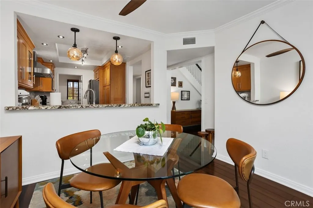 https://cdn.realtyfeed.com/cdn/127/306384748/39ab5e1f7c9d5385773eeeab85db8356.webp