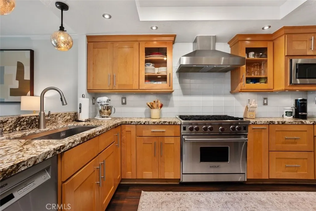 https://cdn.realtyfeed.com/cdn/127/306384748/498a14556668f36321e5449d26de6322.webp