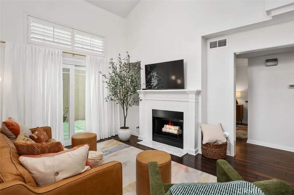 https://cdn.realtyfeed.com/cdn/127/306384748/4df6868a349a252ce462a068d799bd95.webp