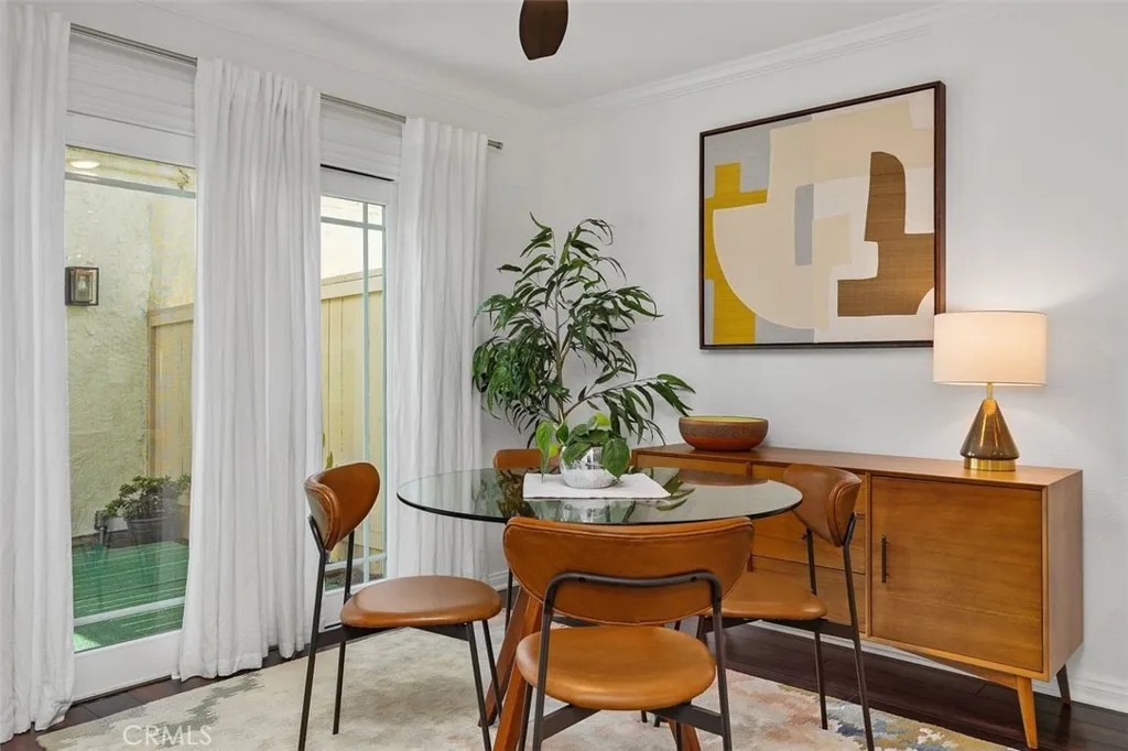https://cdn.realtyfeed.com/cdn/127/306384748/80f09b3ee438217e0e094f8feb101f1e.webp