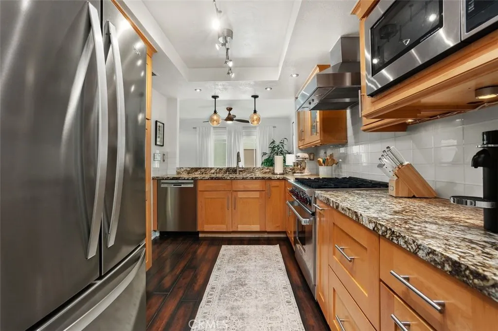 https://cdn.realtyfeed.com/cdn/127/306384748/86d708c170db62b491619c9a6db247f1.webp