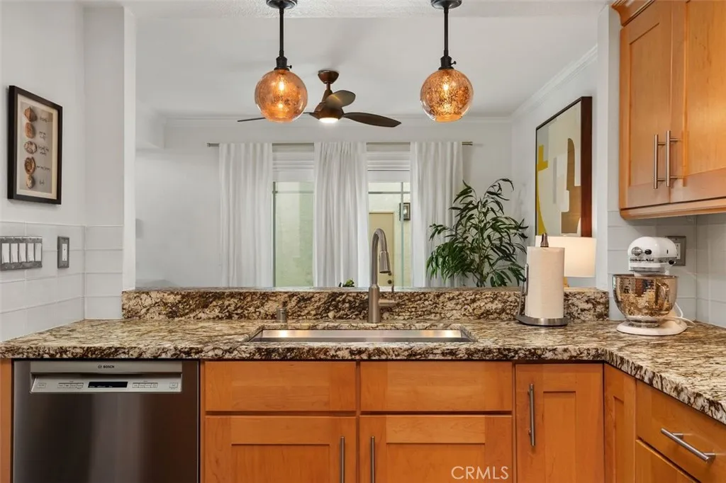 https://cdn.realtyfeed.com/cdn/127/306384748/c4f11b7f6c423264fd8634a3b6392eba.webp