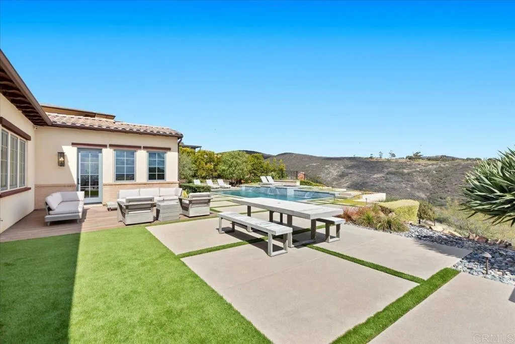 https://cdn.realtyfeed.com/cdn/127/306385649/137eb664f06156564212ad82ca7c56ff.webp