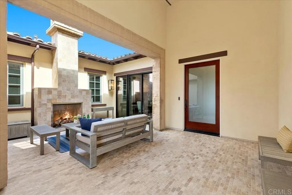 https://cdn.realtyfeed.com/cdn/127/306385649/575e6d0e131a1089956697d1a6001341.webp