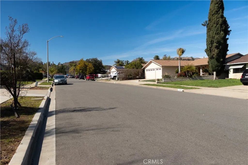 https://cdn.realtyfeed.com/cdn/127/306385774/c6f734295d9e00c6c511c6779ebe55e4.webp