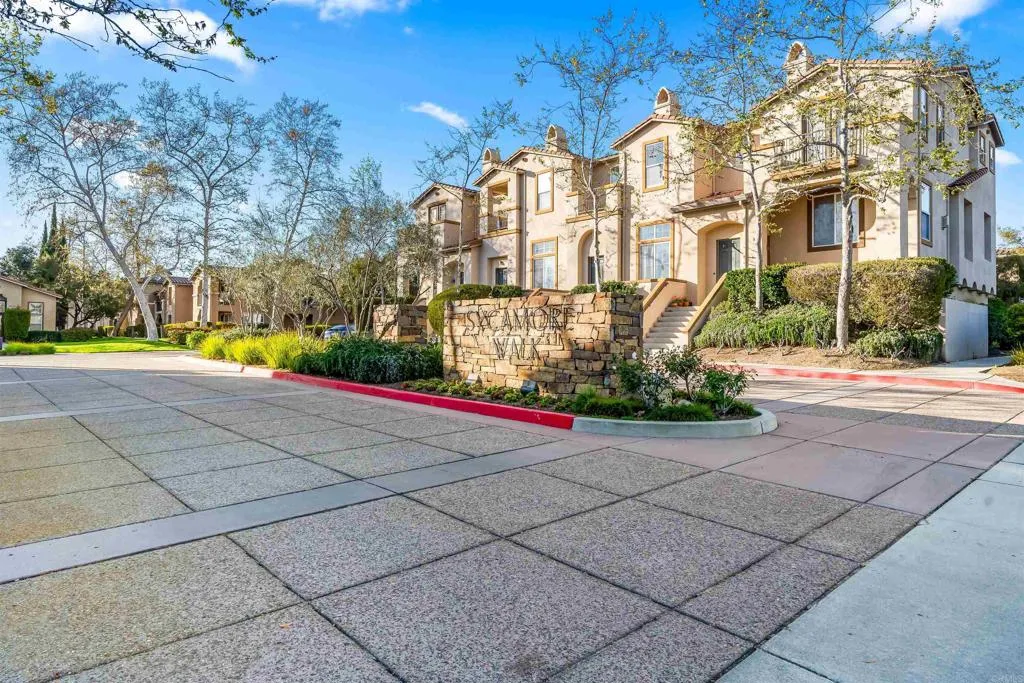 https://cdn.realtyfeed.com/cdn/127/306385776/1c35579f31124452bc76b6a13391e7cb.webp