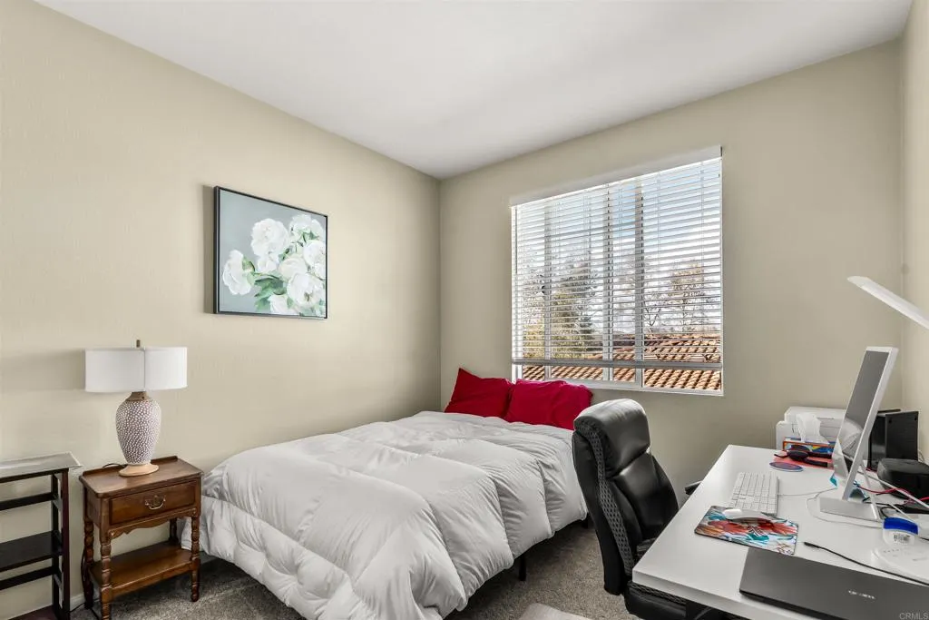 https://cdn.realtyfeed.com/cdn/127/306385776/afd49716f94ae02cf1c7928282102c63.webp