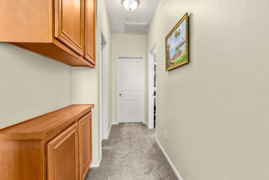 https://cdn.realtyfeed.com/cdn/127/306385776/f61e3e44469eff6fd576c17202788865.webp