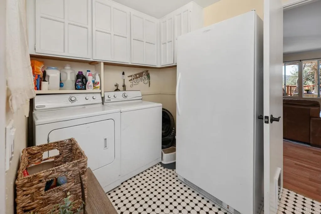 https://cdn.realtyfeed.com/cdn/127/306385830/070781d934d10c11d5309e861e113c9c.webp