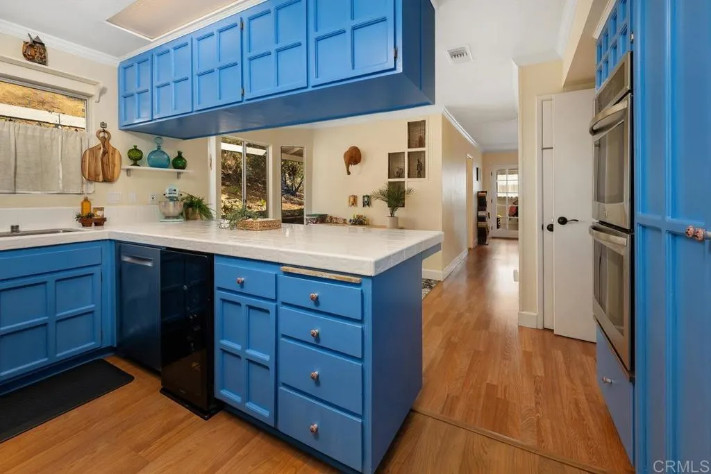 https://cdn.realtyfeed.com/cdn/127/306385830/794ff88c642a4d50113978f22400d5a8.webp