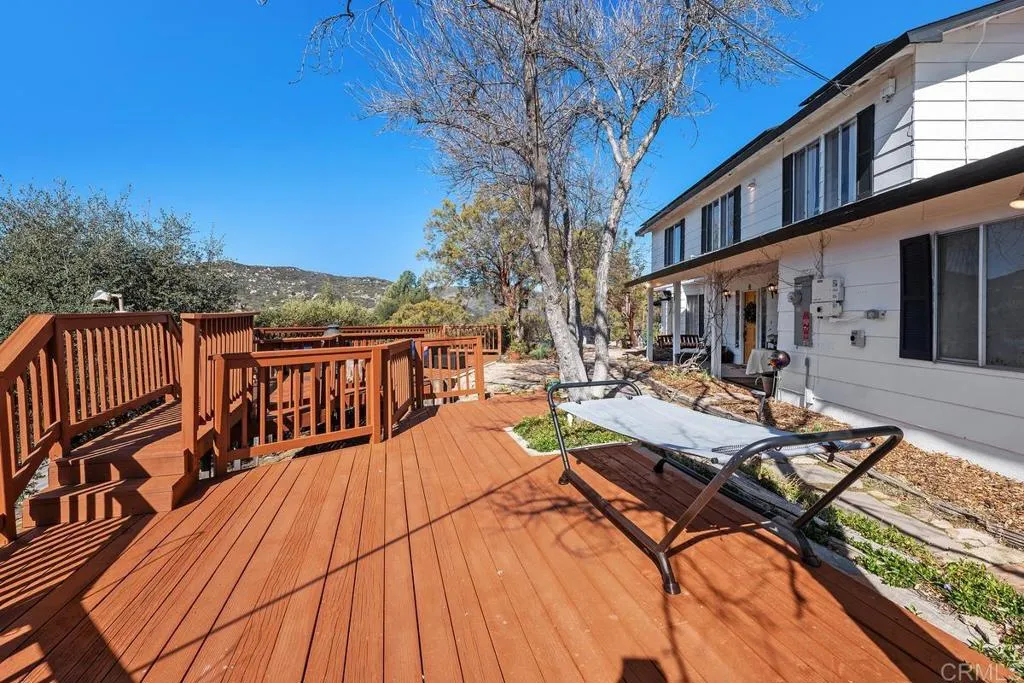 https://cdn.realtyfeed.com/cdn/127/306385830/8b88fc00fdb591c34c69d0a3f95eaee1.webp