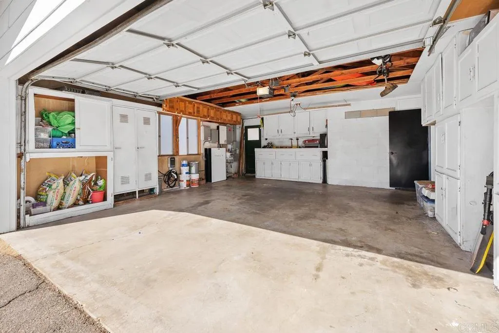 https://cdn.realtyfeed.com/cdn/127/306385830/8bd3ff31a46830712cdc814bbaf89ad4.webp