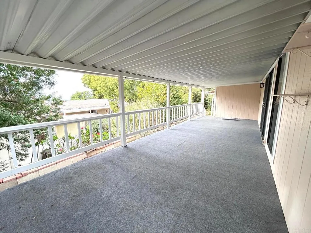 https://cdn.realtyfeed.com/cdn/127/306385942/9ac8c9a2b8da53b9e2b61f65022f6ea8.webp