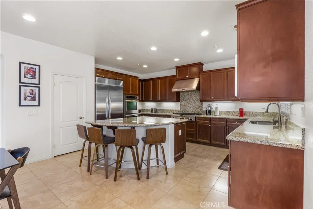 https://cdn.realtyfeed.com/cdn/127/306386363/0097266ddb9280d19c983b0c4242645b.webp