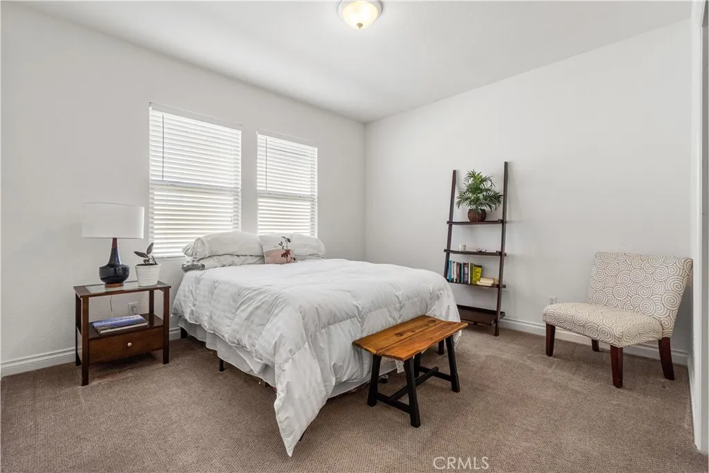 https://cdn.realtyfeed.com/cdn/127/306386363/58dc928e8fff1d9eb6539894174a9003.webp