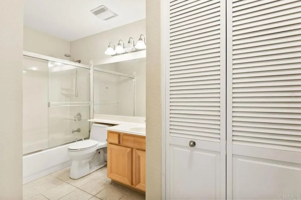 https://cdn.realtyfeed.com/cdn/127/306386422/0018d75eb3b8c34efa1bfb1f57ebbf21.webp