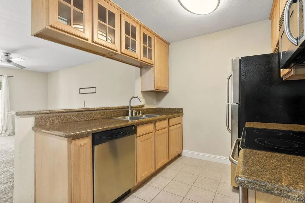 https://cdn.realtyfeed.com/cdn/127/306386422/623746c22d6f98985de1738398085eee.webp