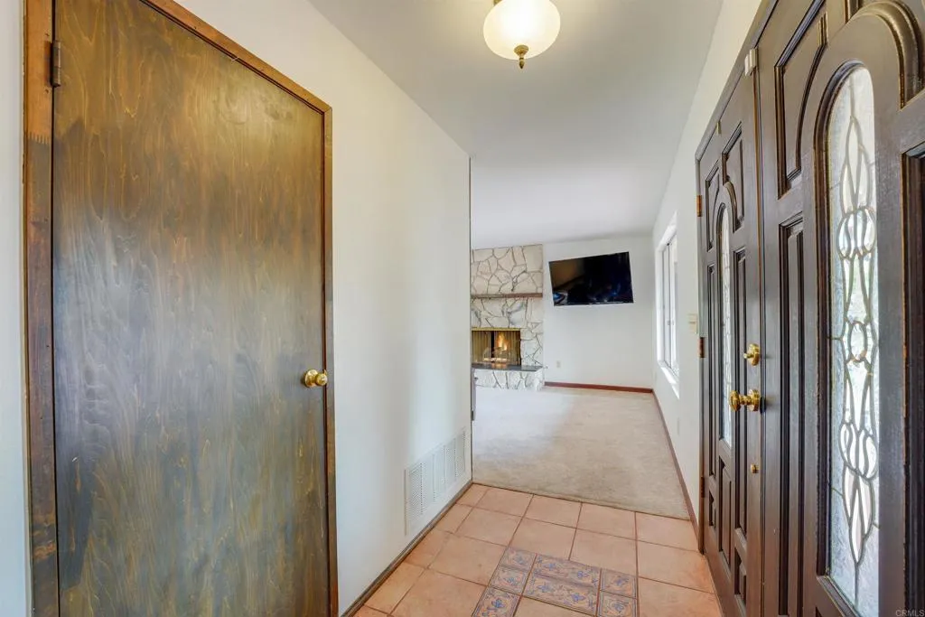 https://cdn.realtyfeed.com/cdn/127/306386482/077b58420c5127a539981d39561543e1.webp