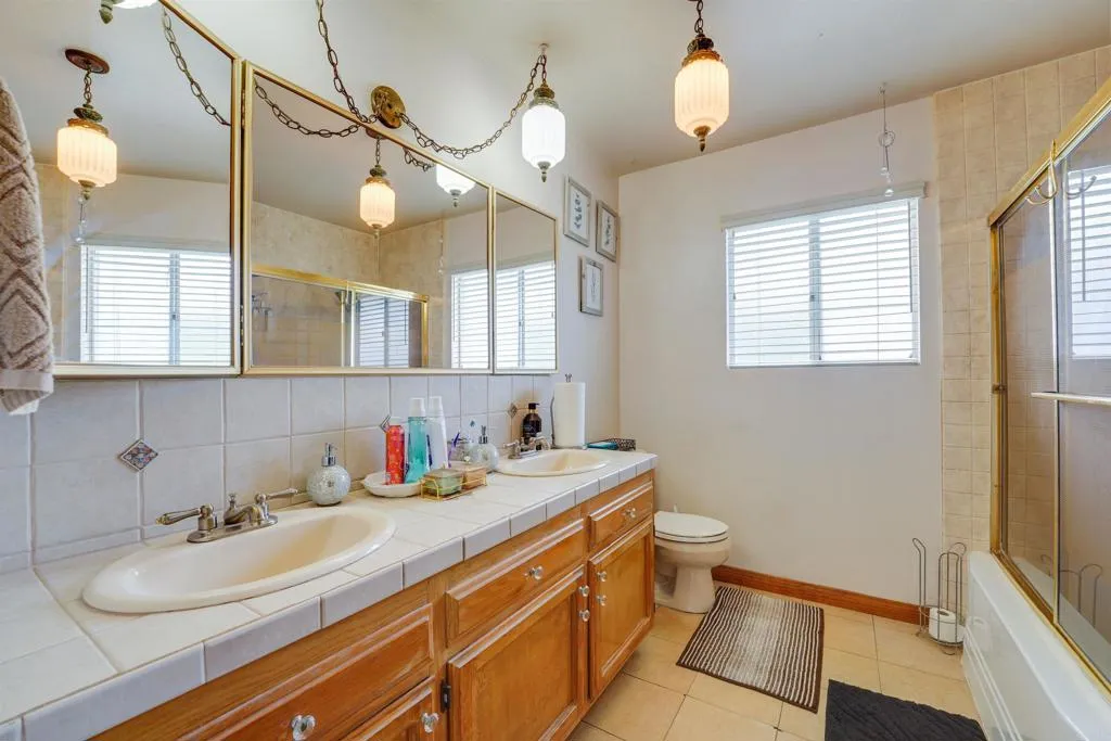 https://cdn.realtyfeed.com/cdn/127/306386482/b5f9da8d021b4be20778f43686075796.webp