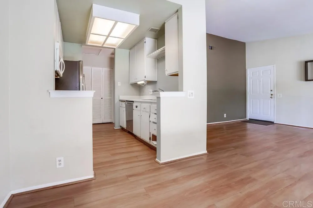 https://cdn.realtyfeed.com/cdn/127/306386507/19565619a9a23def99c490dbe0815806.webp