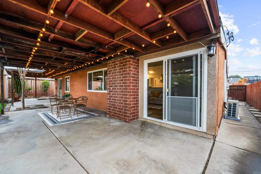 https://cdn.realtyfeed.com/cdn/127/306386555/62ab5b6b46df6f557af3b74501a383f5.webp