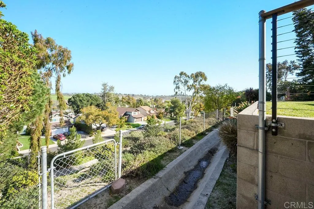https://cdn.realtyfeed.com/cdn/127/306386747/2c4727c9922154fbc779e761f0148955.webp
