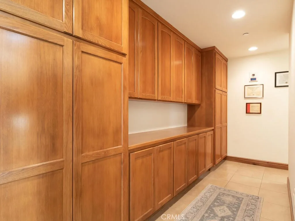 https://cdn.realtyfeed.com/cdn/127/306386854/a9a200f05c228f5b75c552c387b6ef23.webp