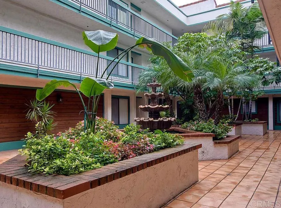 https://cdn.realtyfeed.com/cdn/127/306387008/0292be283b834b03a9dbbdcbd3ed804b.webp