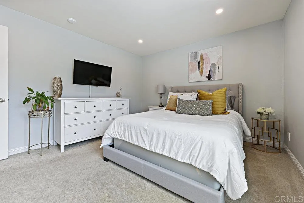 https://cdn.realtyfeed.com/cdn/127/306387008/a4f4d5777e7c9e95d4633be8b66054e8.webp