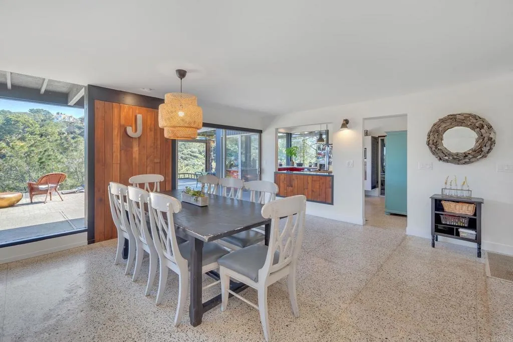 https://cdn.realtyfeed.com/cdn/127/306387010/1dc441e156172489d0a971504360744f.webp