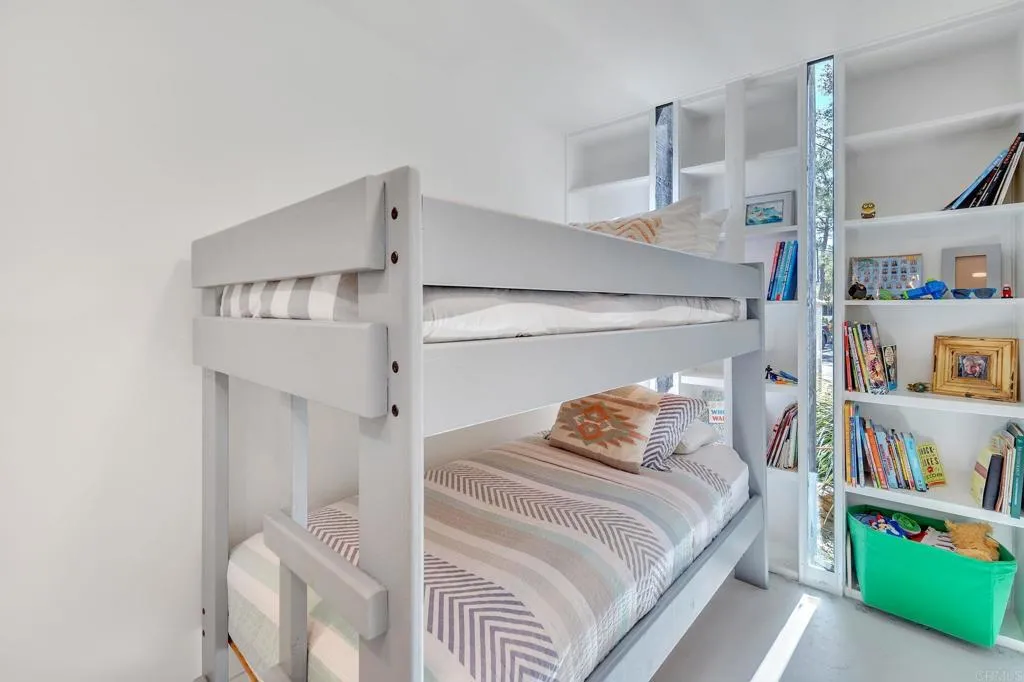 https://cdn.realtyfeed.com/cdn/127/306387010/27fe167030af47905557de1ab448f5d6.webp