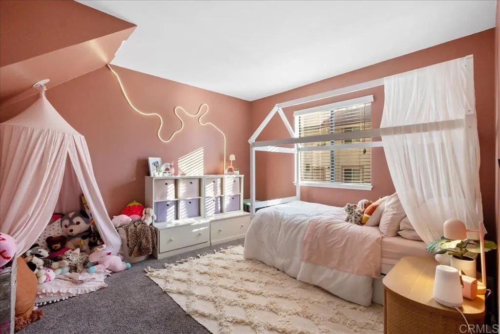 https://cdn.realtyfeed.com/cdn/127/306387047/0cba3bed8db201d4b55c4b58666d56cf.webp