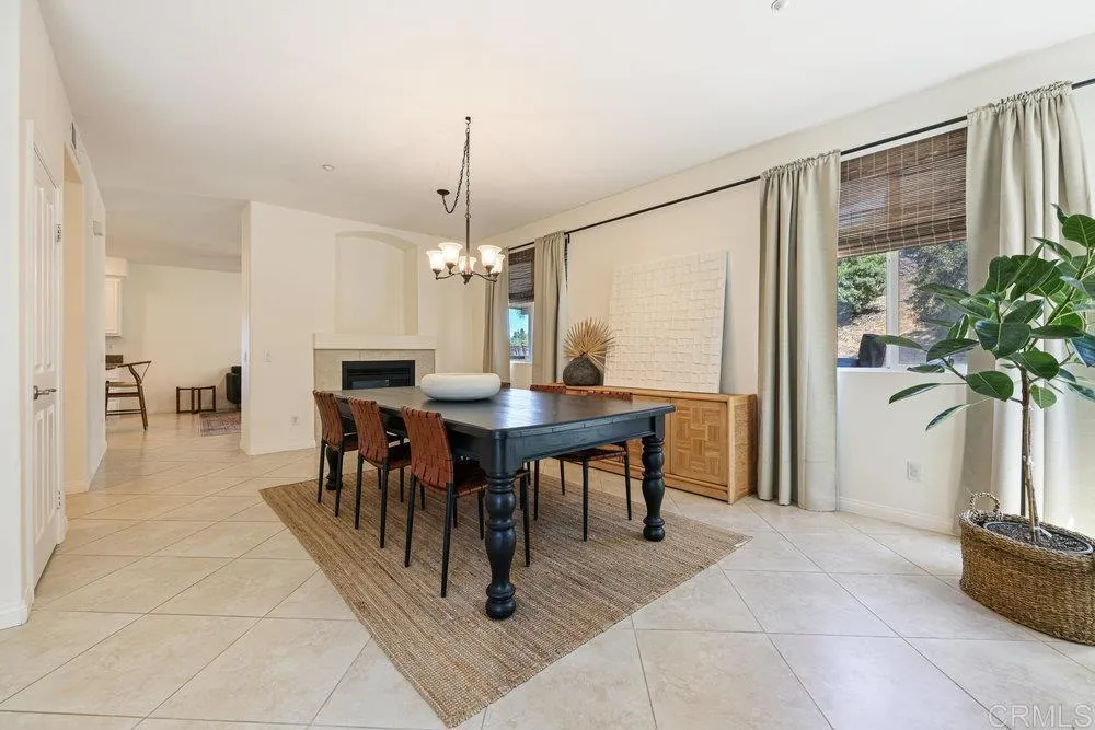 https://cdn.realtyfeed.com/cdn/127/306387066/fa18a2f4899252a7fdaa33d11b95f75a.webp