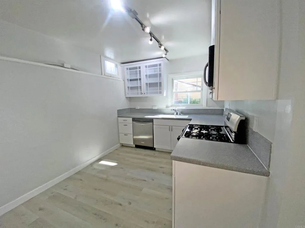 Photo #12: PTP2501817 Listing: Photo #12
