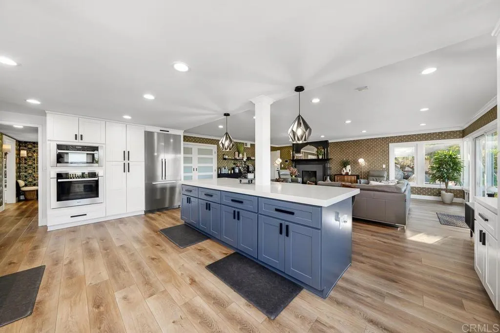 https://cdn.realtyfeed.com/cdn/127/306387115/d229b239de6828885c27732990b506eb.webp