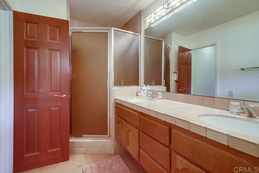https://cdn.realtyfeed.com/cdn/127/306387180/e7bc5048a604edb4e30280d6100bb83f.webp
