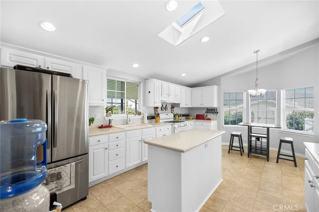 https://cdn.realtyfeed.com/cdn/127/306387333/28e317120d632a2c448337b8d0f5b525.webp