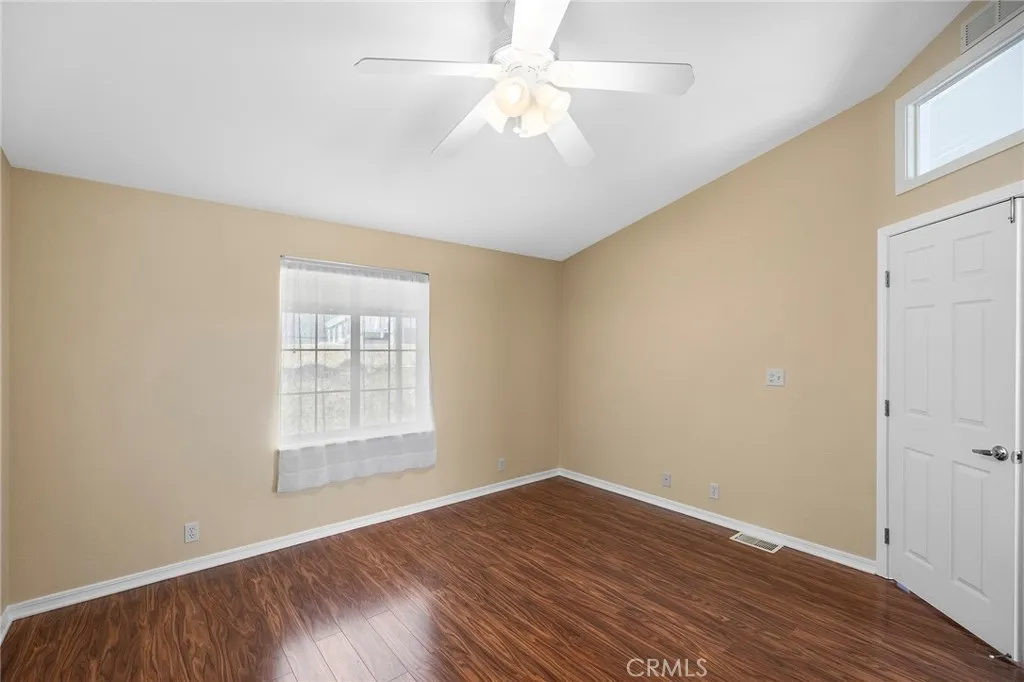 https://cdn.realtyfeed.com/cdn/127/306387333/2dcc5505dee0f2367345a2618640f532.webp