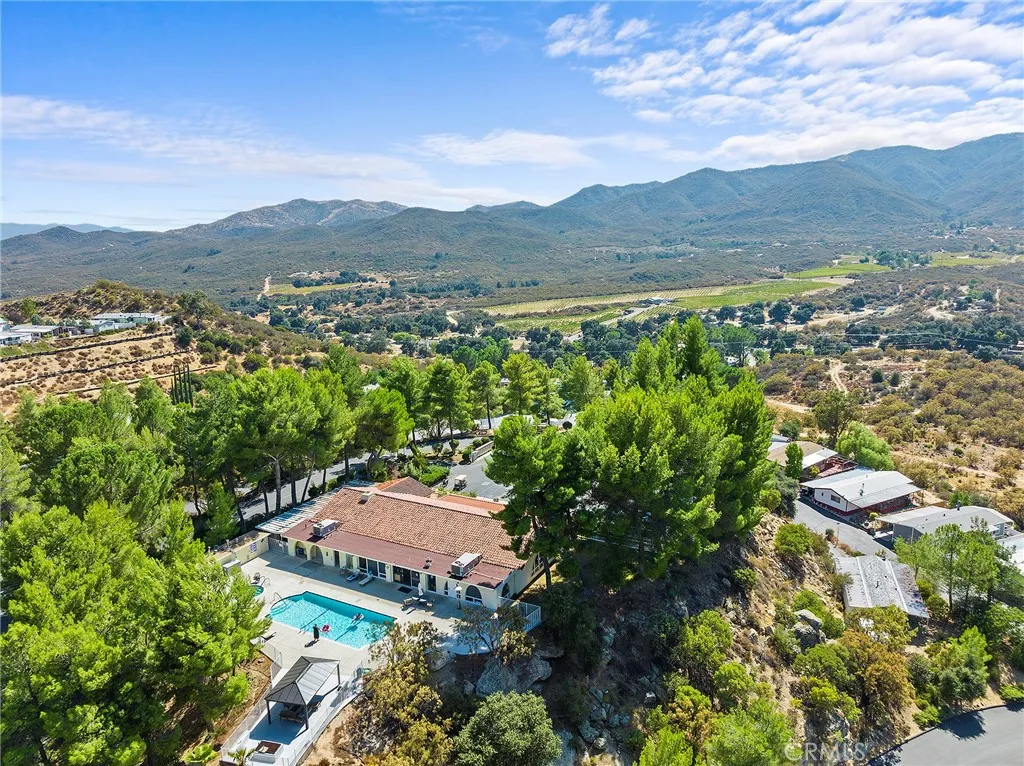 https://cdn.realtyfeed.com/cdn/127/306387333/49fe68fa3f2094c5e1b7ae6dc0f75d7e.webp
