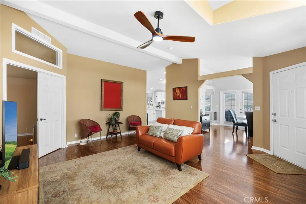 https://cdn.realtyfeed.com/cdn/127/306387333/5624b61aef90bfaef794633e20acea3c.webp