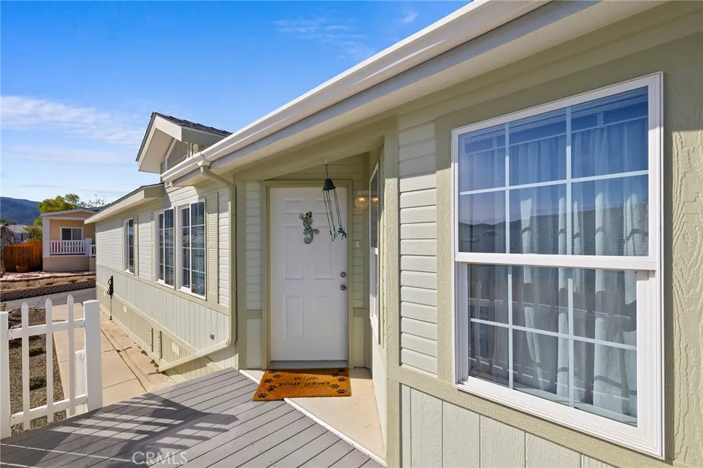https://cdn.realtyfeed.com/cdn/127/306387333/82fcdf34a8fc21ed695b8a3c3139113c.webp